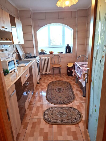 Lacul Tei, Facultatea de Constructii, Parcul Tei, sector 2,  perfecta stare